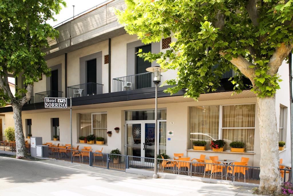 Hotel Sorriso San Mauro Mare Exterior foto